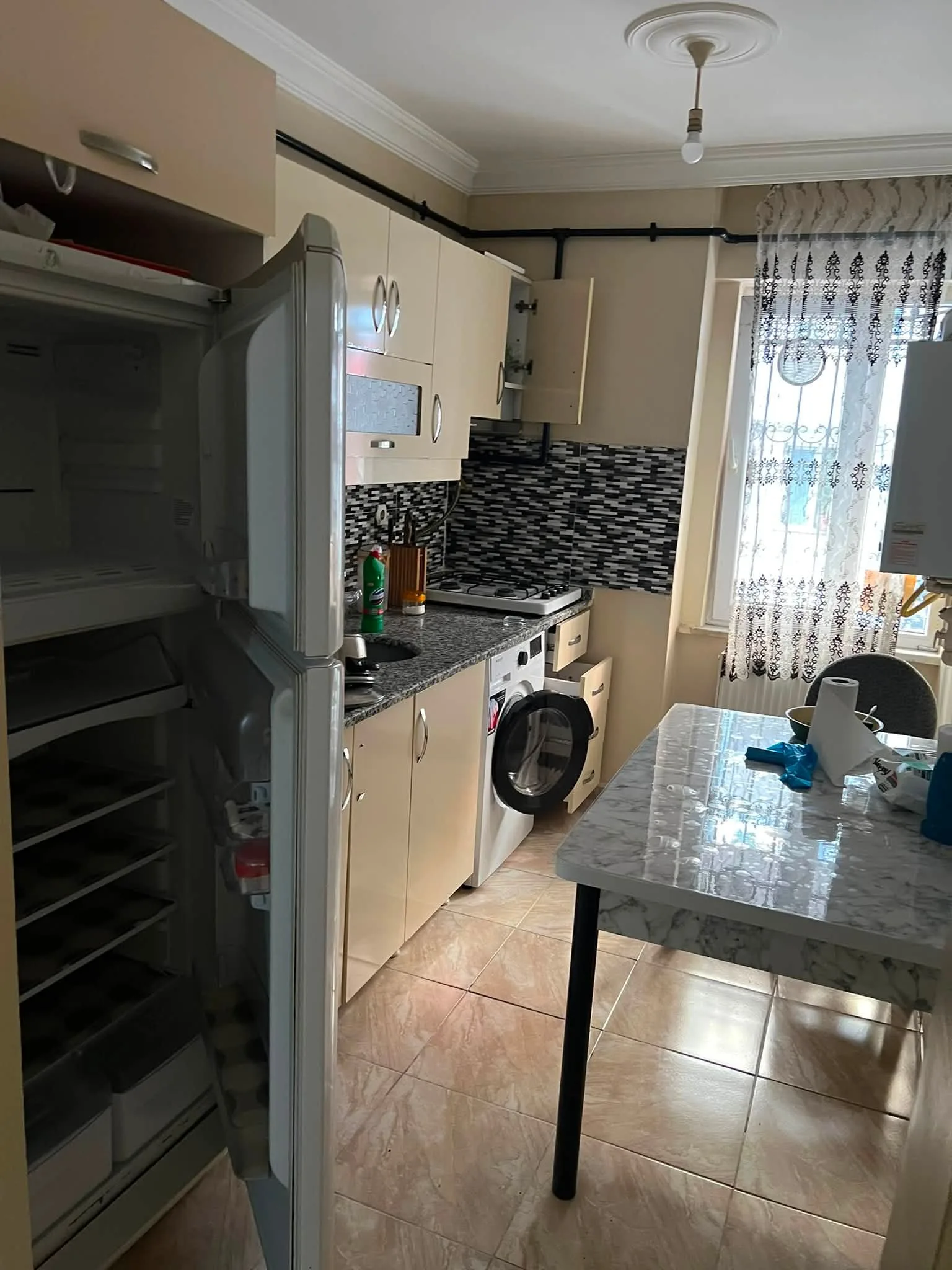 Esenyurt Kıraçta Sahibinden Kiralık Eşyalı Daire Sahibinden Telefonla İrtibata Geçiniz