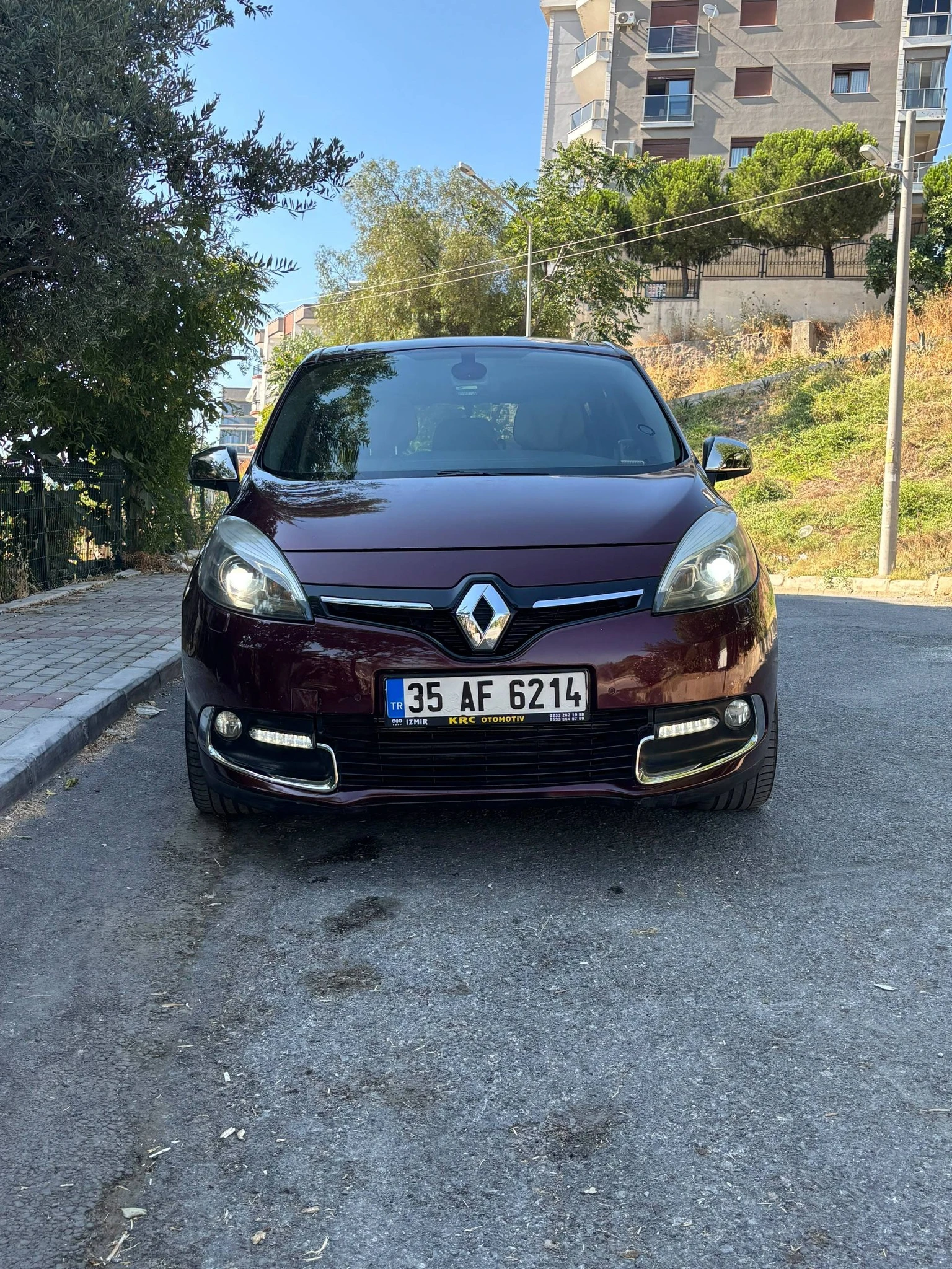 2012 Renault Grand Scenic